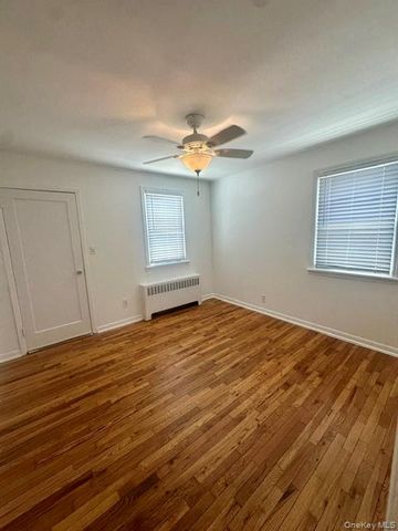 538 E Park Avenue 1, Long Beach, NY 11561