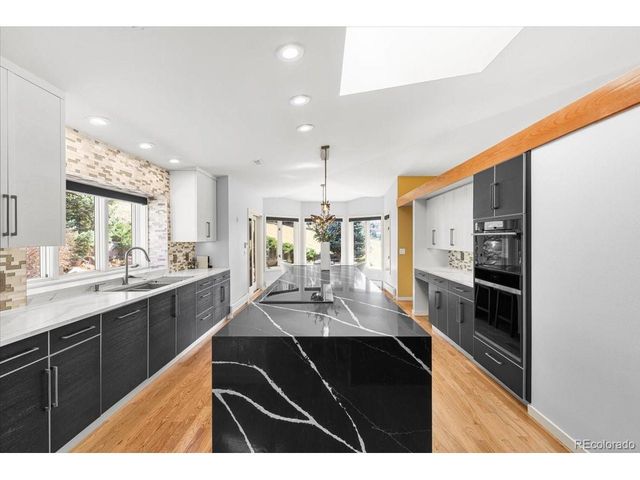 5852 Willowbrook Dr, Morrison, CO 80465