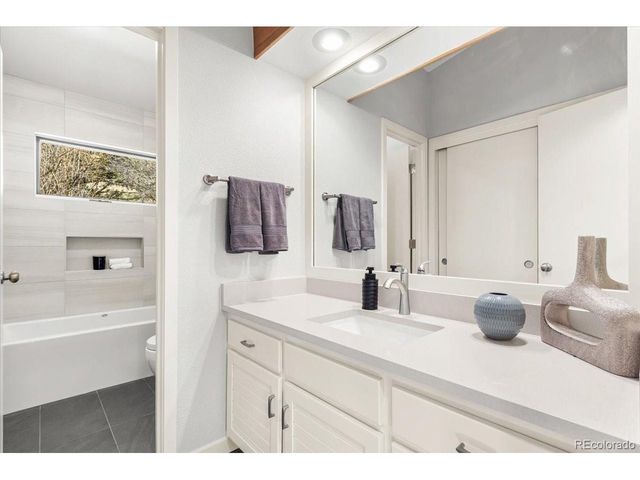 5852 Willowbrook Dr, Morrison, CO 80465