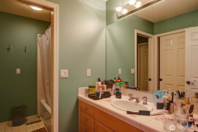 6413 163rd Place SE, Bellevue, WA 98006