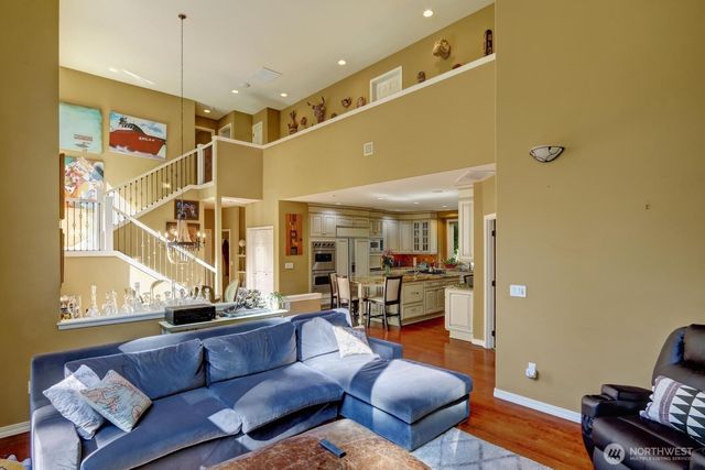 6413 163rd Place SE, Bellevue, WA 98006