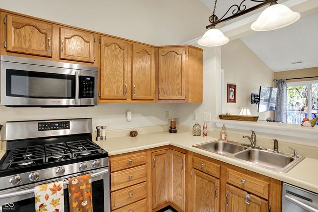 1001 Tulip Way, Fortville, IN 46040