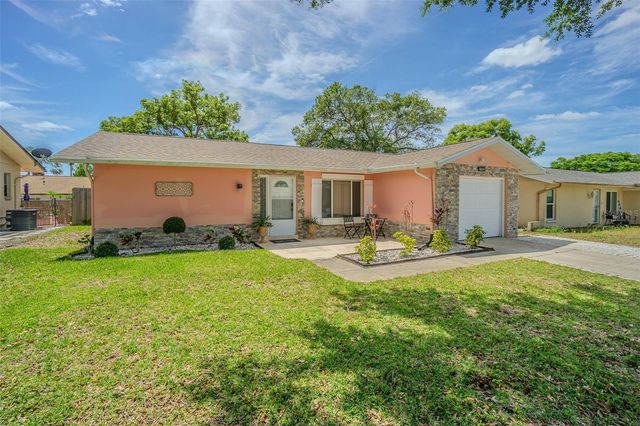 8024 LAS CRUCES COURT, Port Richey, FL 34668