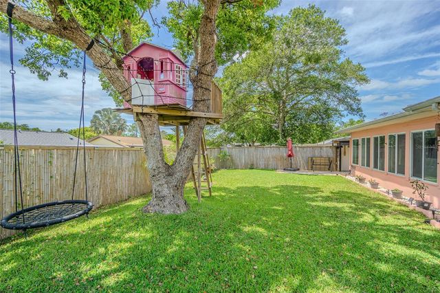 8024 LAS CRUCES COURT, Port Richey, FL 34668