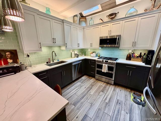 20 High Street Lower Level, Port Washington, NY 11050