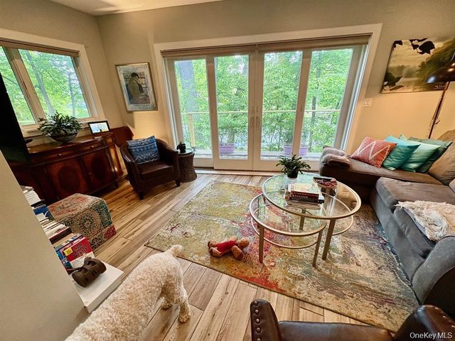 20 High Street Lower Level, Port Washington, NY 11050