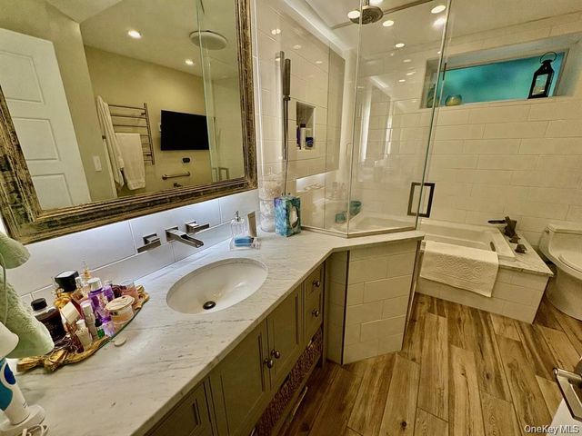 20 High Street Lower Level, Port Washington, NY 11050