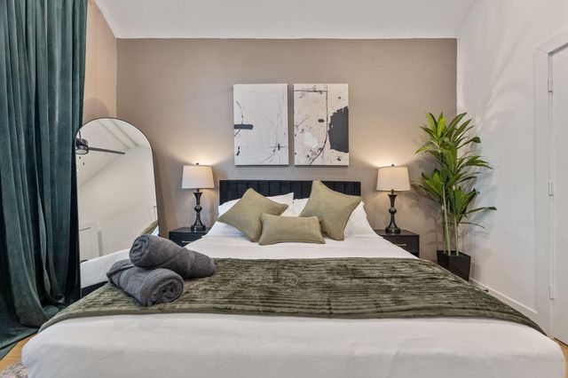 515 Altic Street, Houston, TX 77011