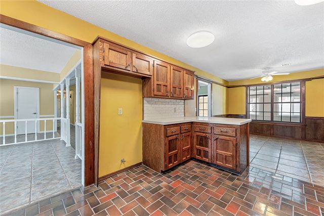 700 Woodland Drive, Rogers, AR 72756