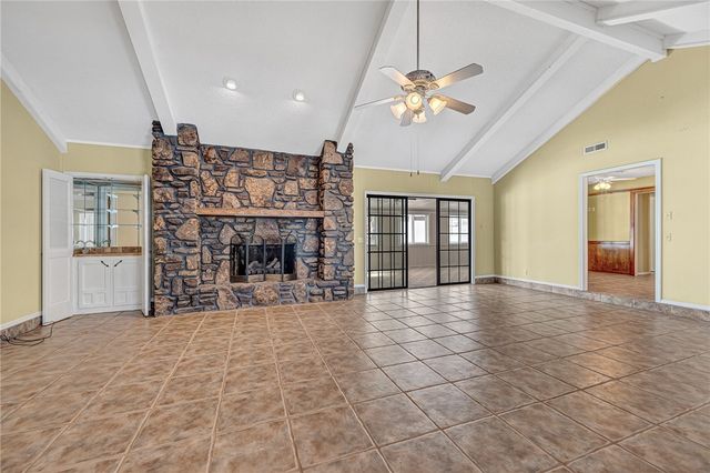 700 Woodland Drive, Rogers, AR 72756