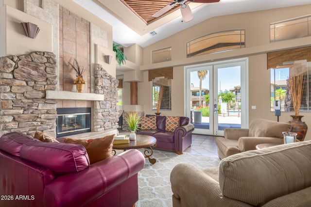 11500 E COCHISE Drive 2072, Scottsdale, AZ 85259