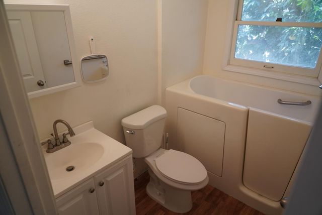 753 W Sample Avenue, Fresno, CA 93704