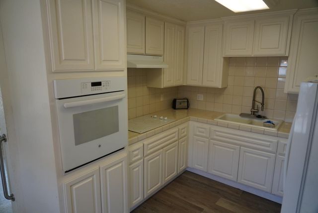 753 W Sample Avenue, Fresno, CA 93704