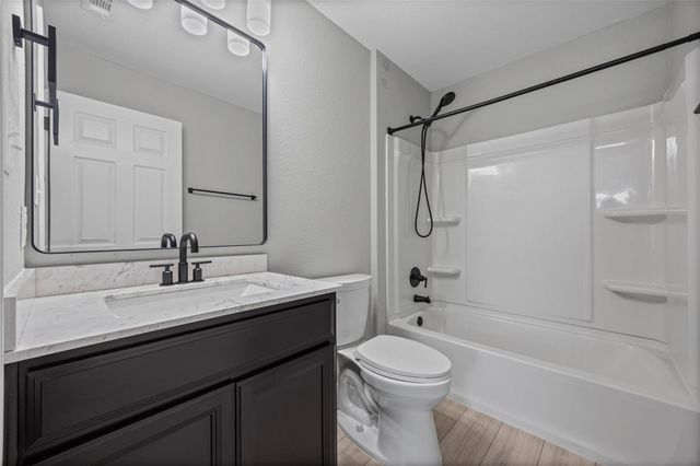 218 Lyre Leaf DR, Buda, TX 78610