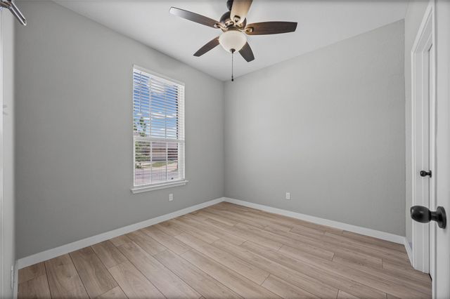 218 Lyre Leaf DR, Buda, TX 78610