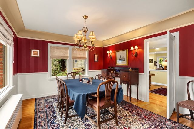 3333 43rd Avenue NE, Seattle, WA 98105