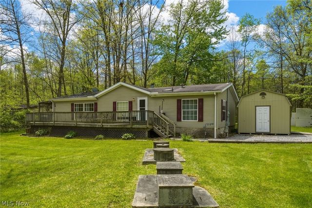 4613 N Lake Road, West Farmington, OH 44491