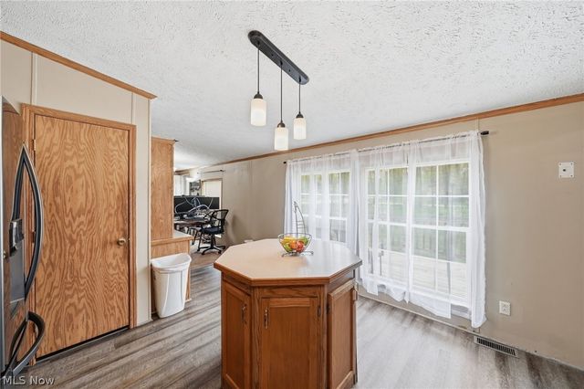 4613 N Lake Road, West Farmington, OH 44491