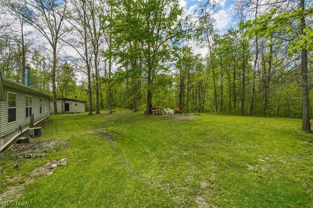 4613 N Lake Road, West Farmington, OH 44491