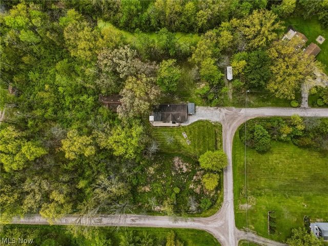 4613 N Lake Road, West Farmington, OH 44491
