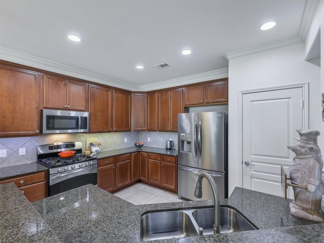 6073 Prairie Bend Lane, Frisco, TX 75036