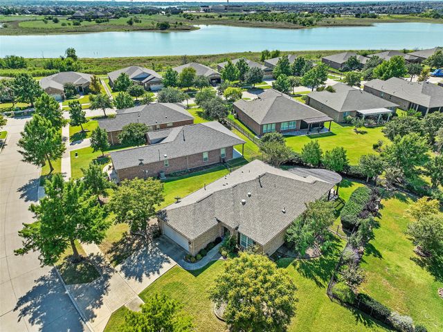 6073 Prairie Bend Lane, Frisco, TX 75036