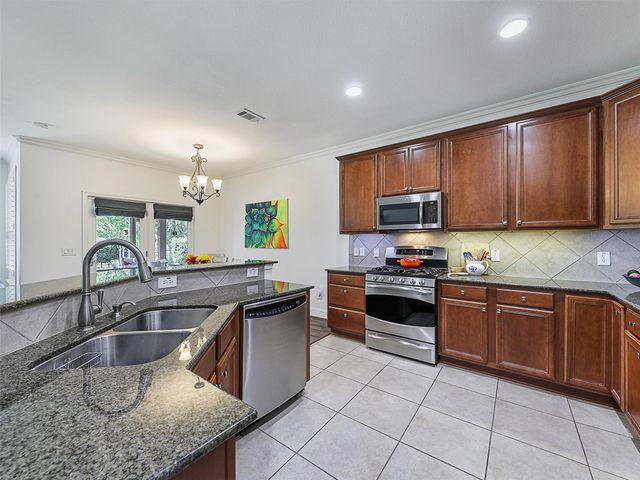 6073 Prairie Bend Lane, Frisco, TX 75036