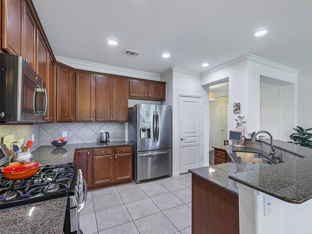6073 Prairie Bend Lane, Frisco, TX 75036