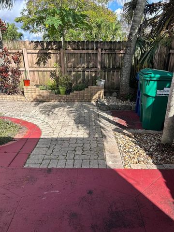 7100 SW 112th Pl, Miami, FL 33173