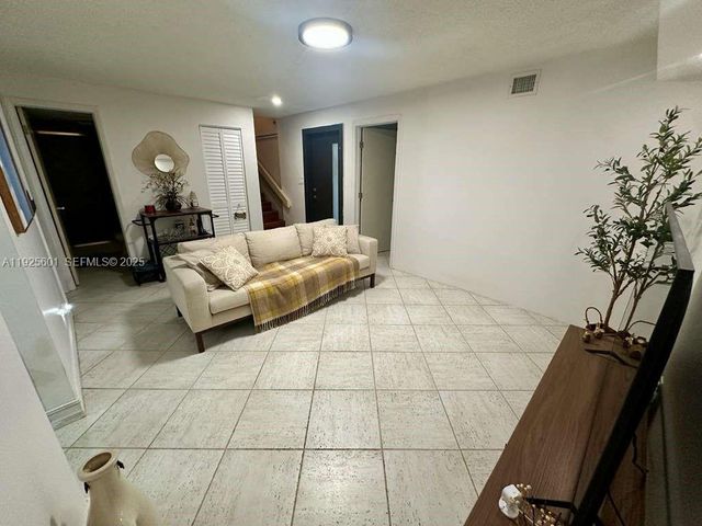 7100 SW 112th Pl, Miami, FL 33173