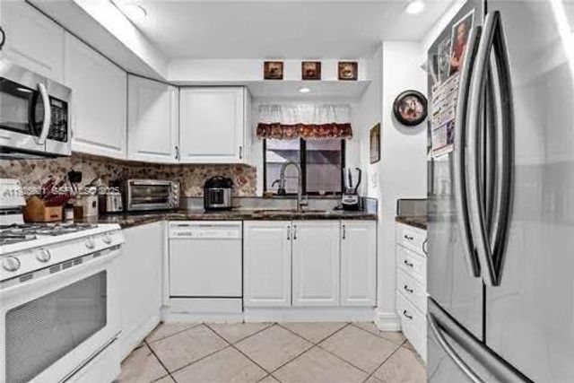 7100 SW 112th Pl, Miami, FL 33173