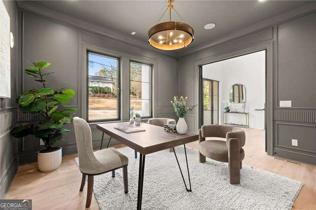 2497 Skyland Trail NE, Brookhaven, GA 30319