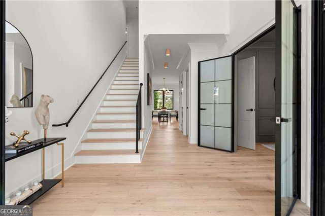 2497 Skyland Trail NE, Brookhaven, GA 30319