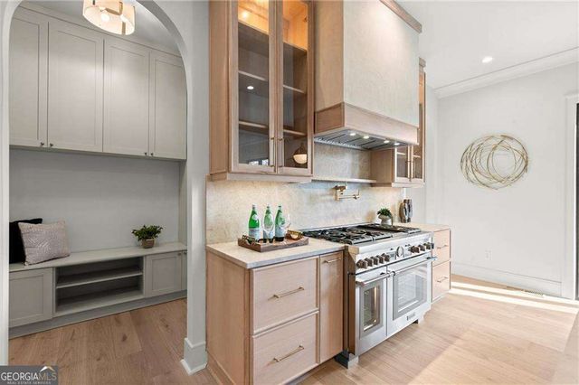 2497 Skyland Trail NE, Brookhaven, GA 30319