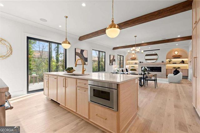 2497 Skyland Trail NE, Brookhaven, GA 30319