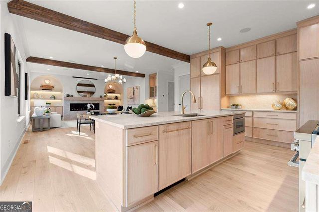 2497 Skyland Trail NE, Brookhaven, GA 30319