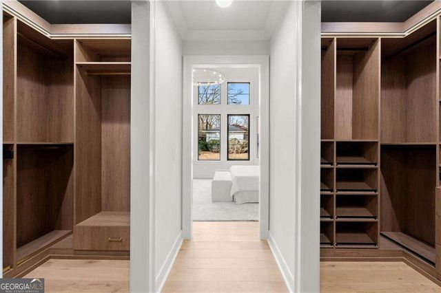 2497 Skyland Trail NE, Brookhaven, GA 30319