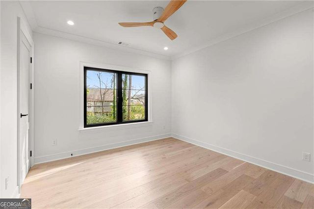 2497 Skyland Trail NE, Brookhaven, GA 30319