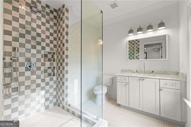 2497 Skyland Trail NE, Brookhaven, GA 30319