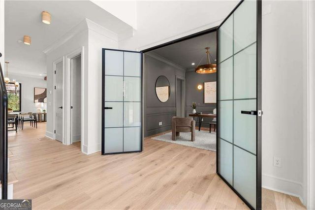 2497 Skyland Trail NE, Brookhaven, GA 30319