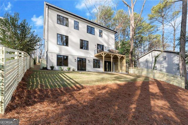 2497 Skyland Trail NE, Brookhaven, GA 30319