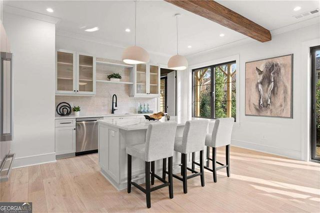 2497 Skyland Trail NE, Brookhaven, GA 30319