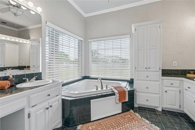 2143 NW 12th Avenue, Norman, OK 73072