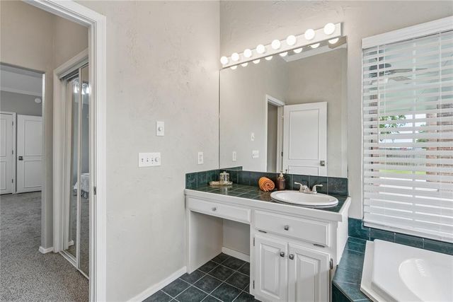 2143 NW 12th Avenue, Norman, OK 73072