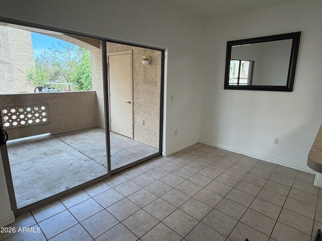 920 E DEVONSHIRE Avenue 2011, Phoenix, AZ 85014