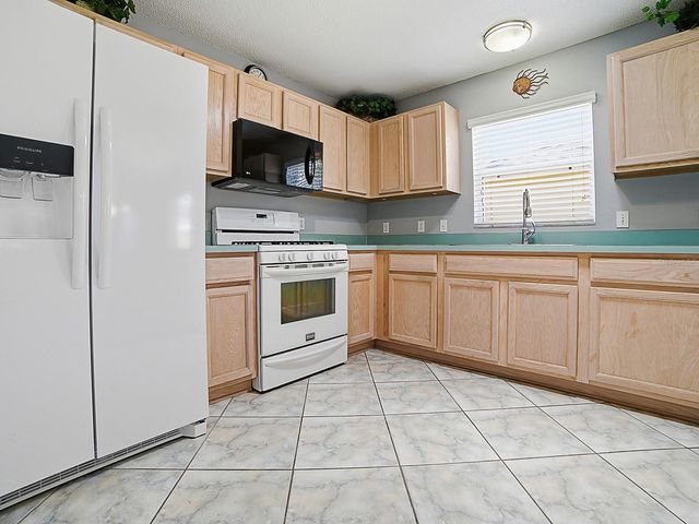 872 WINCHESTER COURT, The Villages, FL 32162