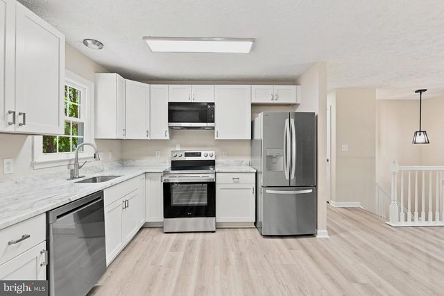 10921 PEACH TREE DR, Fredericksburg, VA 22407