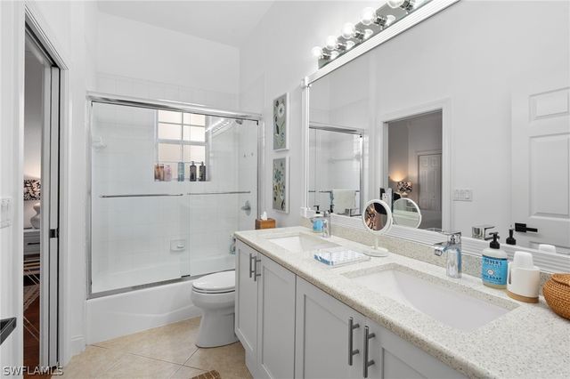 845 Vistana CIR 18, Naples, FL 34119