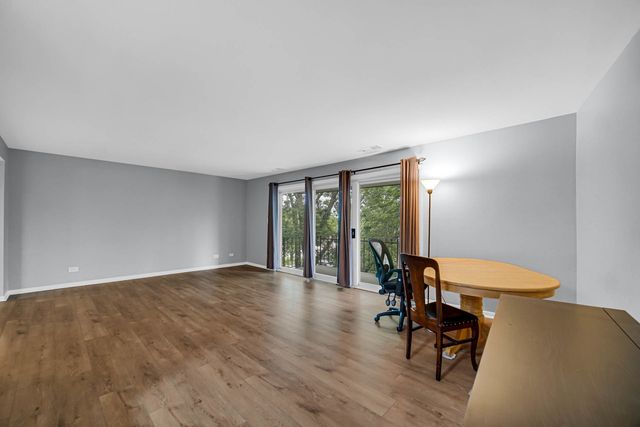 1030 S Fernandez Avenue S 4-M, Arlington Heights, IL 60005