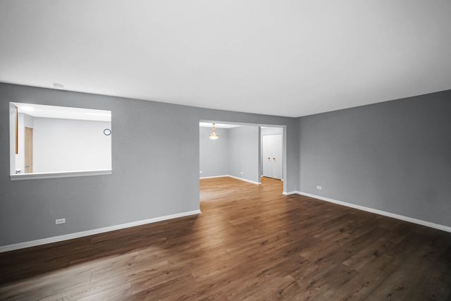 1030 S Fernandez Avenue S 4-M, Arlington Heights, IL 60005